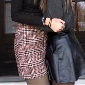Plaid carpet material skirt